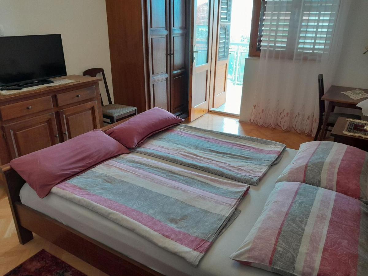 Apartments Adelheid In Biograd, Close To The Beach 비오그라드나모루 외부 사진